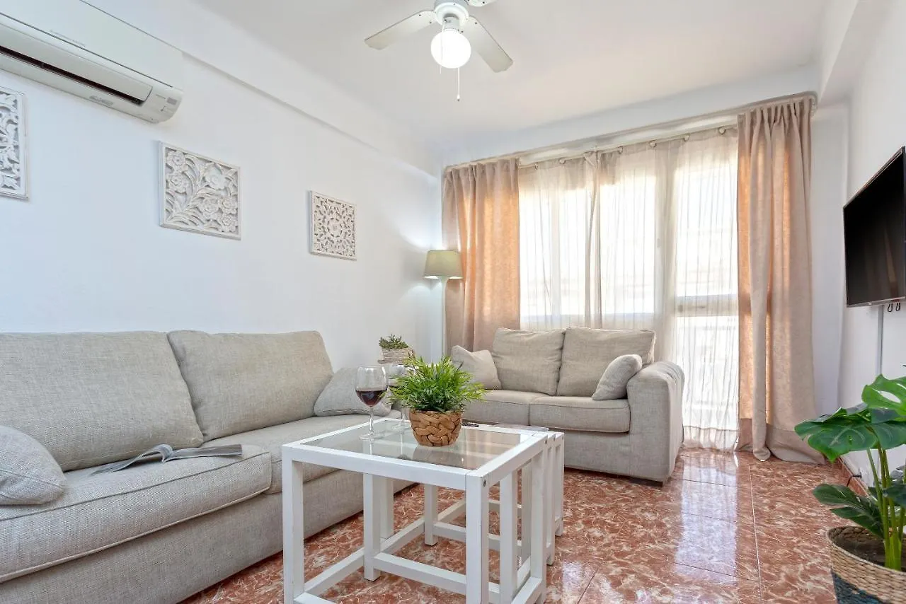 Apartment City Center And Next To The Beach 3 Bedrooms